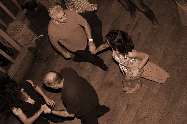 min 2006 10 31 latino 201 sepia